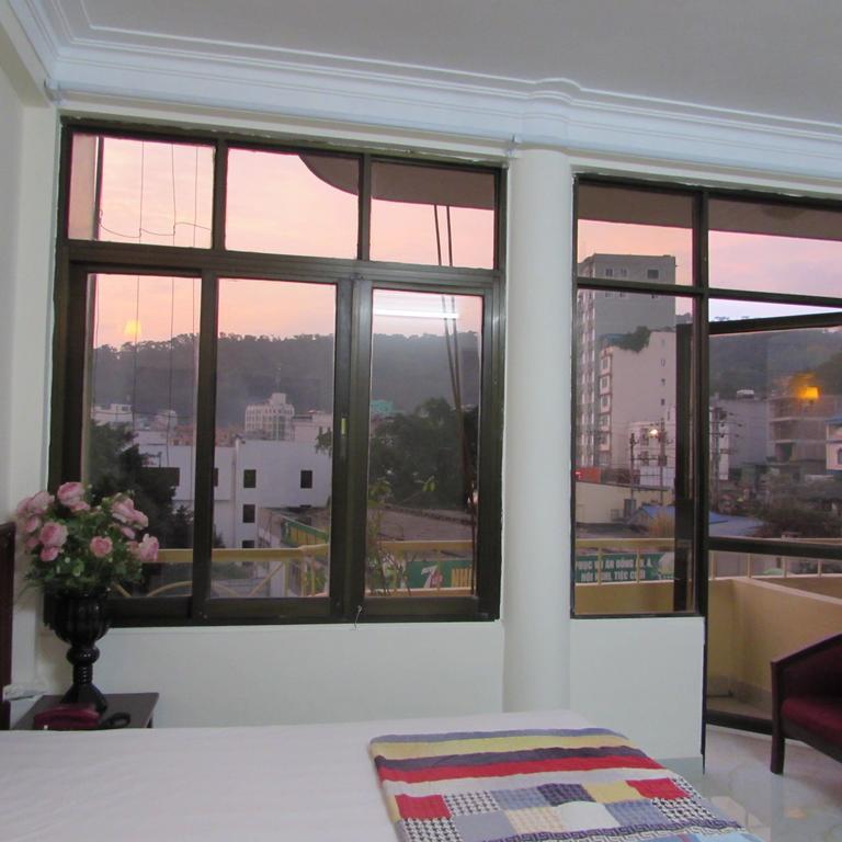 Viet Nhat Halong Hotel - Bai Chay Hạ Long Exterior foto